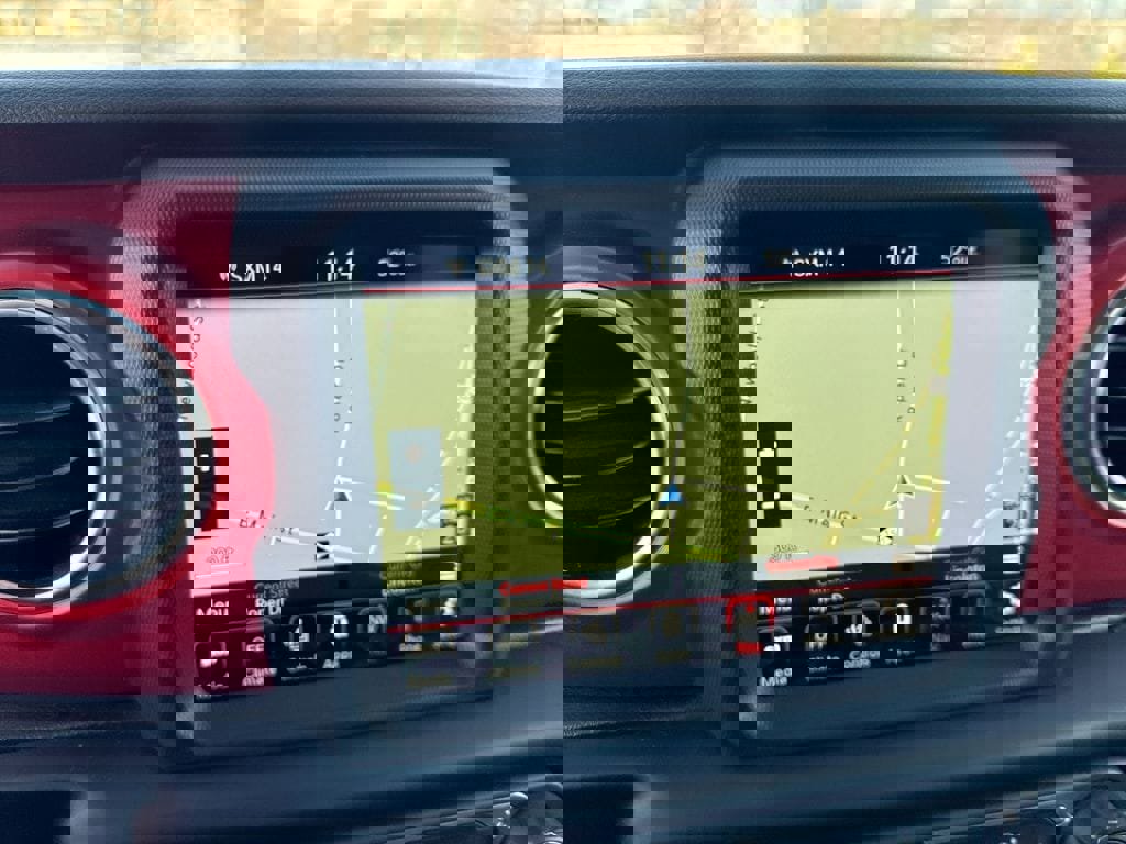 Used 2022 Jeep Gladiator Rubicon w/ Cold Weather Group image 17