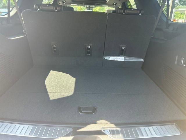 New 2026 Chevrolet Suburban High Country w/ Sun And Tow Package AWD/4WD image 21