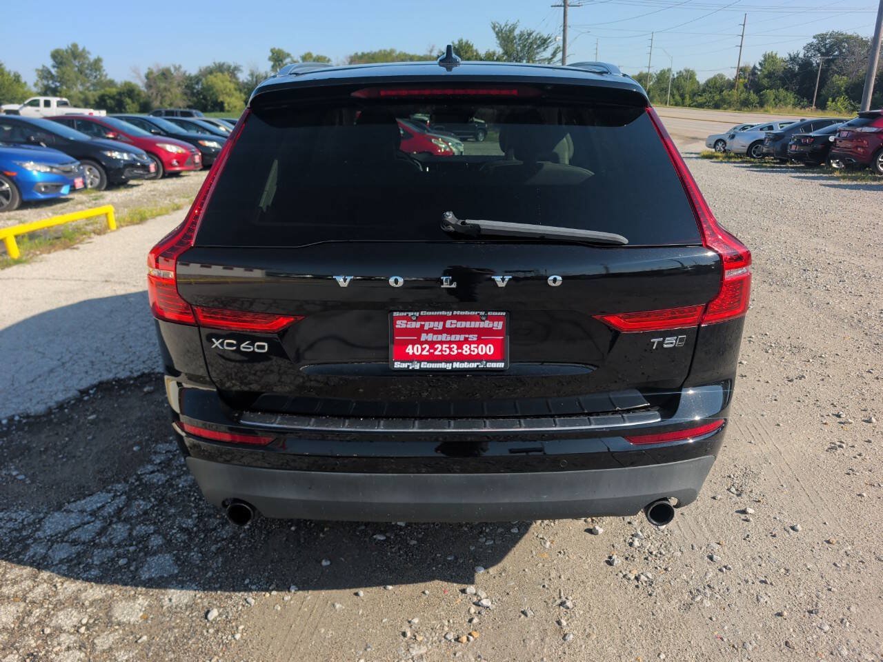 Used 2019 Volvo XC60 T5 Momentum w/ Premium Package AWD/4WD image 4