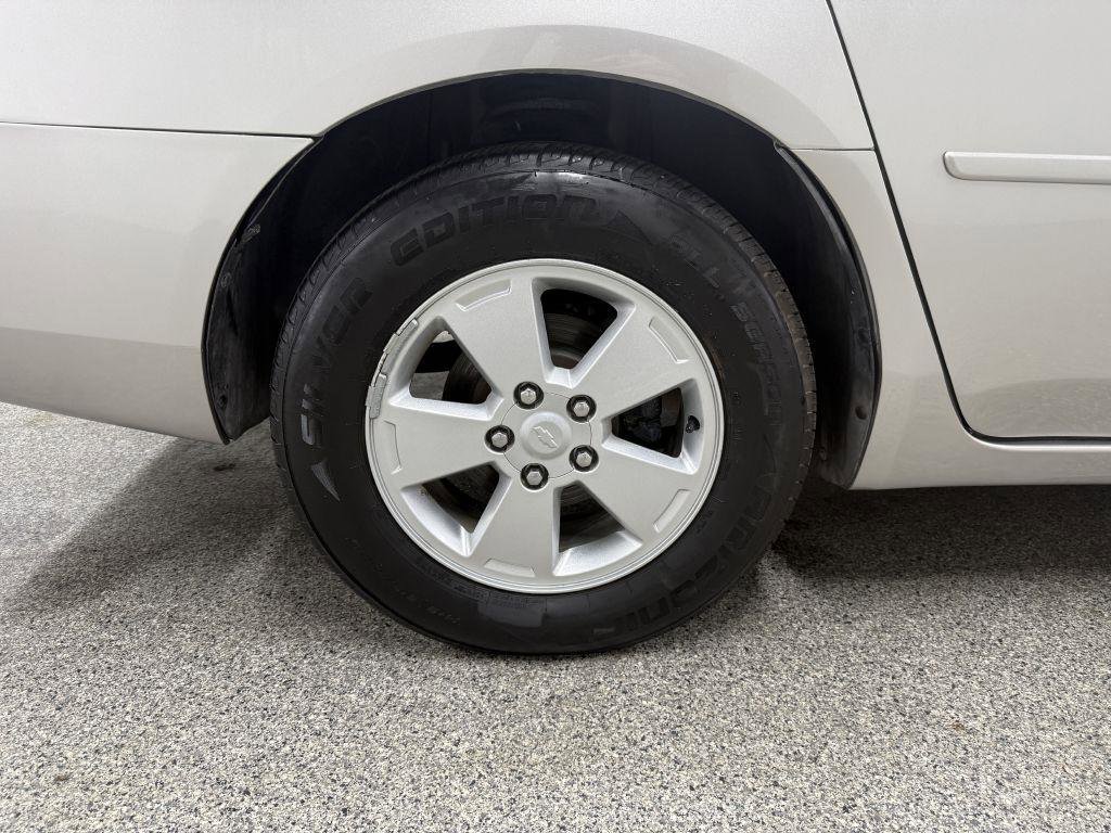 Used 2007 Chevrolet Impala LT FWD image 28