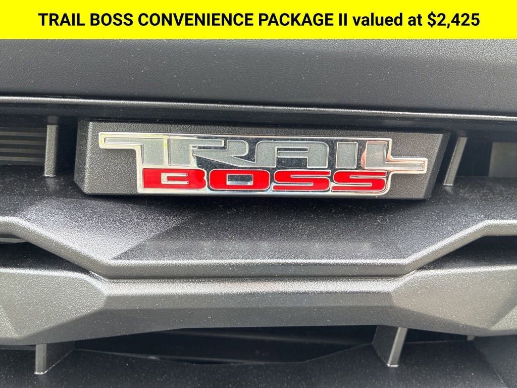New 2026 Chevrolet Colorado Trail Boss AWD/4WD image 2