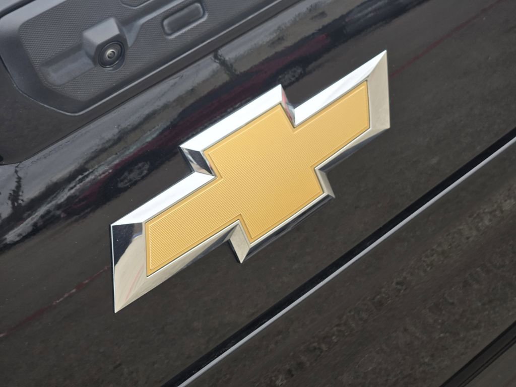 Used 2024 Chevrolet Silverado 1500 High Country w/ High Country Premium Package image 9