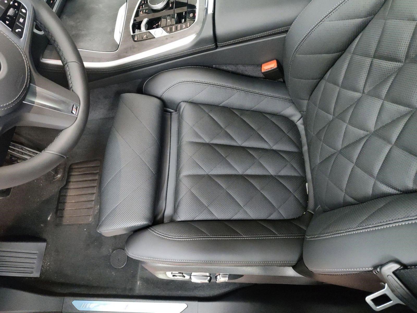 Used 2026 BMW X5 xDrive40i w/ M Sport Package image 20