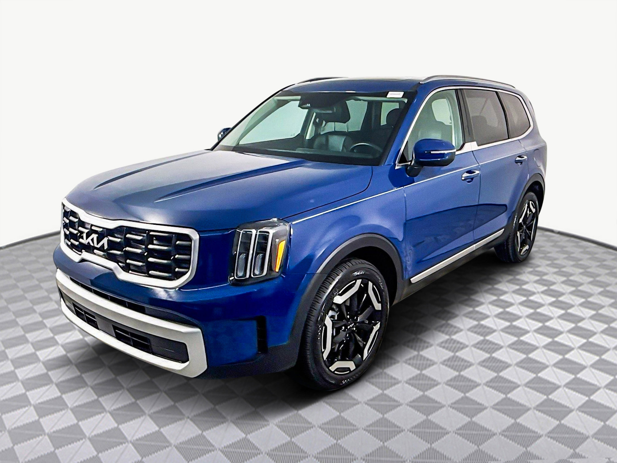 Used 2025 Kia Telluride S image 4