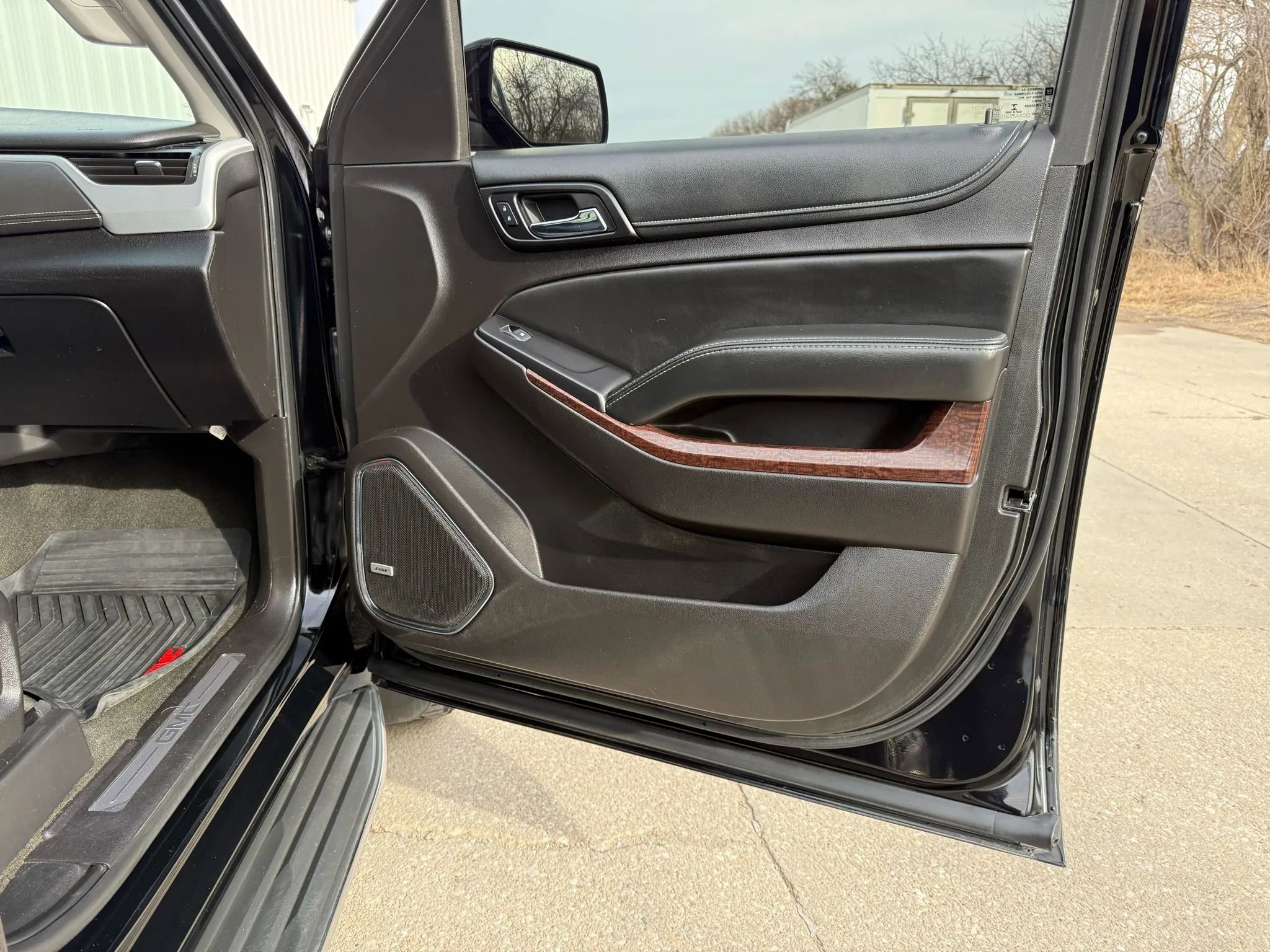 Used 2016 GMC Yukon SLT w/ Open Road Package image 8