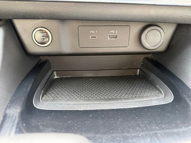 Used 2023 Nissan Rogue SV w/ SV Premium B Package image 23