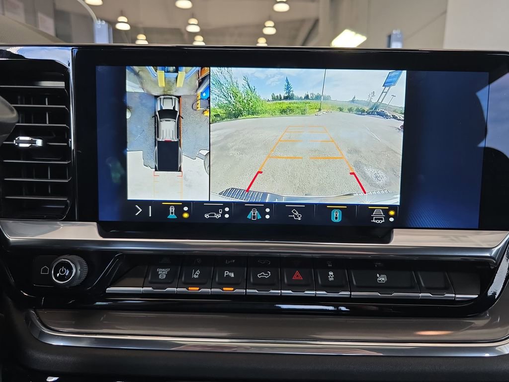 Certified 2025 Chevrolet Silverado 3500 High Country w/ Technology Package image 16