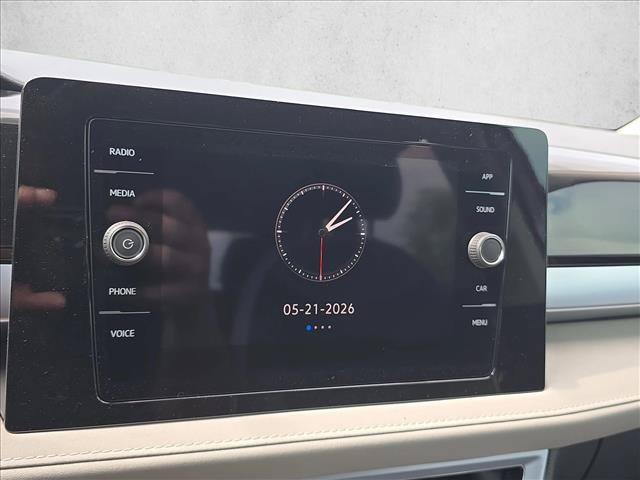 New 2026 Volkswagen Taos SE FWD image 16