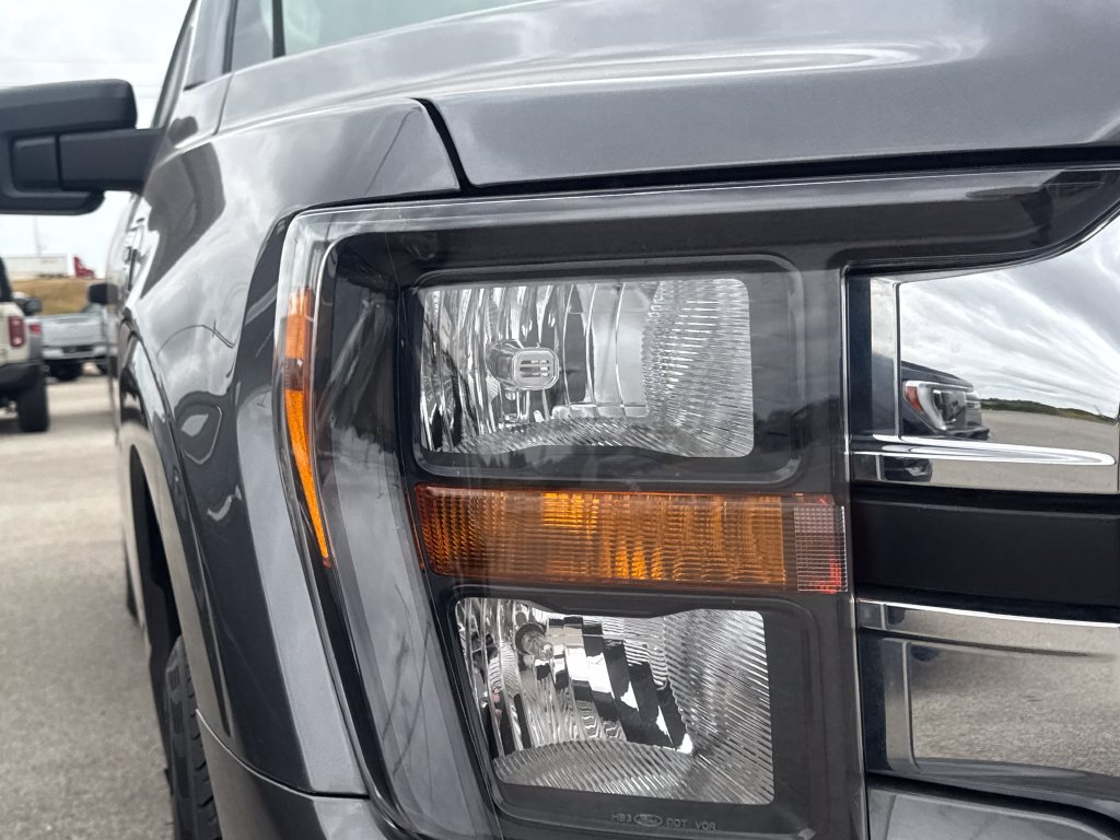 Used 2023 Ford F150 XLT AWD/4WD image 4