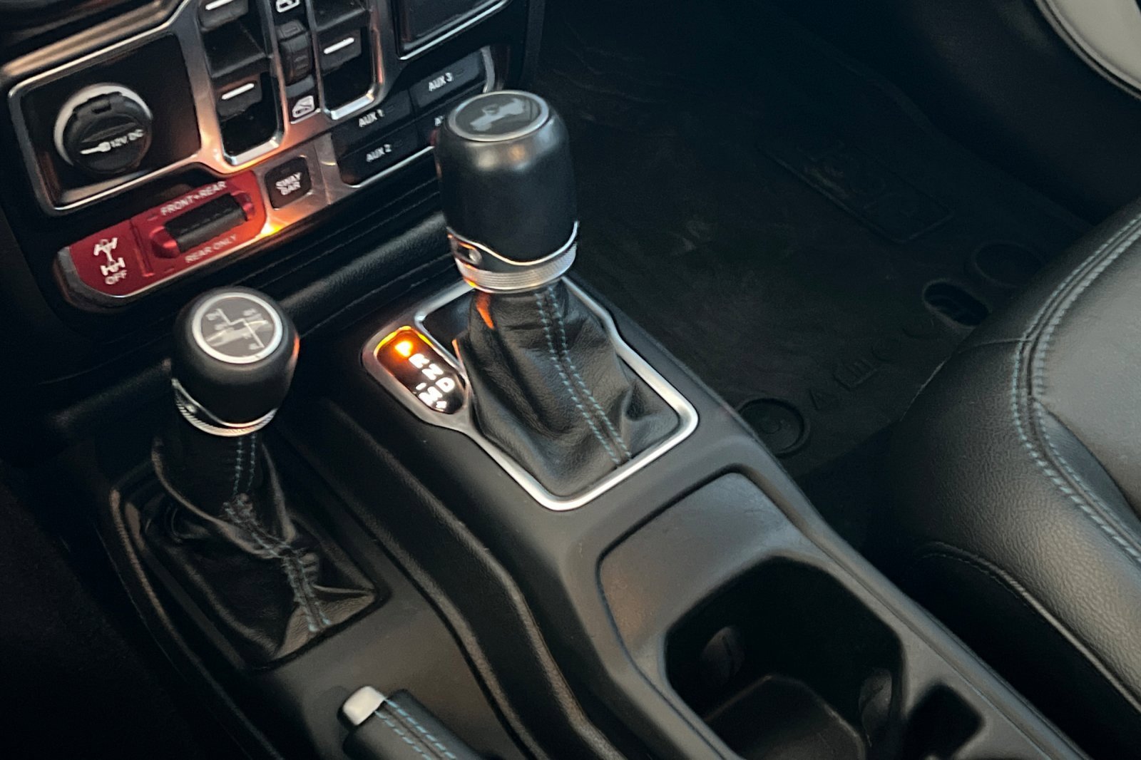 Used 2022 Jeep Wrangler Unlimited Rubicon 4xe w/ Steel Bumper Group image 22