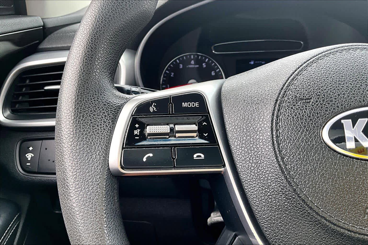 Used 2020 Kia Sorento FWD V6 image 22