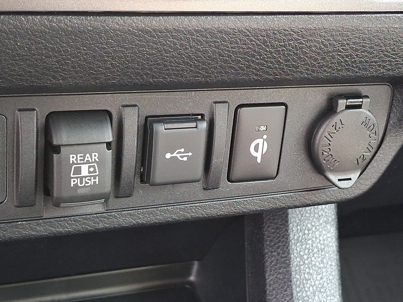 Used 2023 Toyota Tacoma TRD Sport AWD/4WD image 25