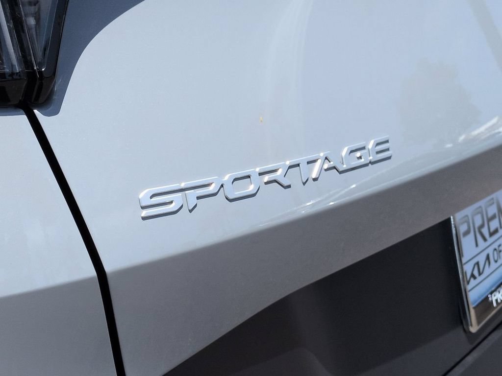 New 2026 Kia Sportage EX FWD image 33