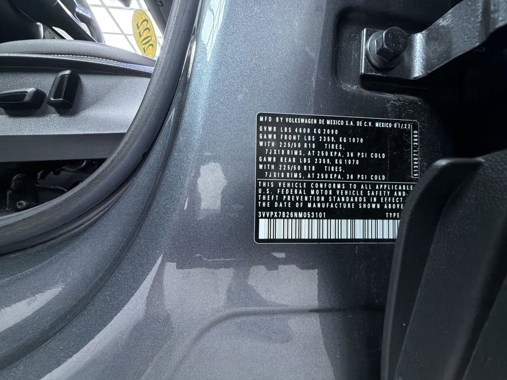 Used 2022 Volkswagen Taos SE w/ Panoramic Sunroof Package image 15