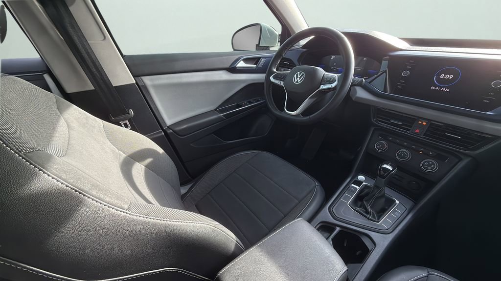Used 2022 Volkswagen Taos SE FWD image 19