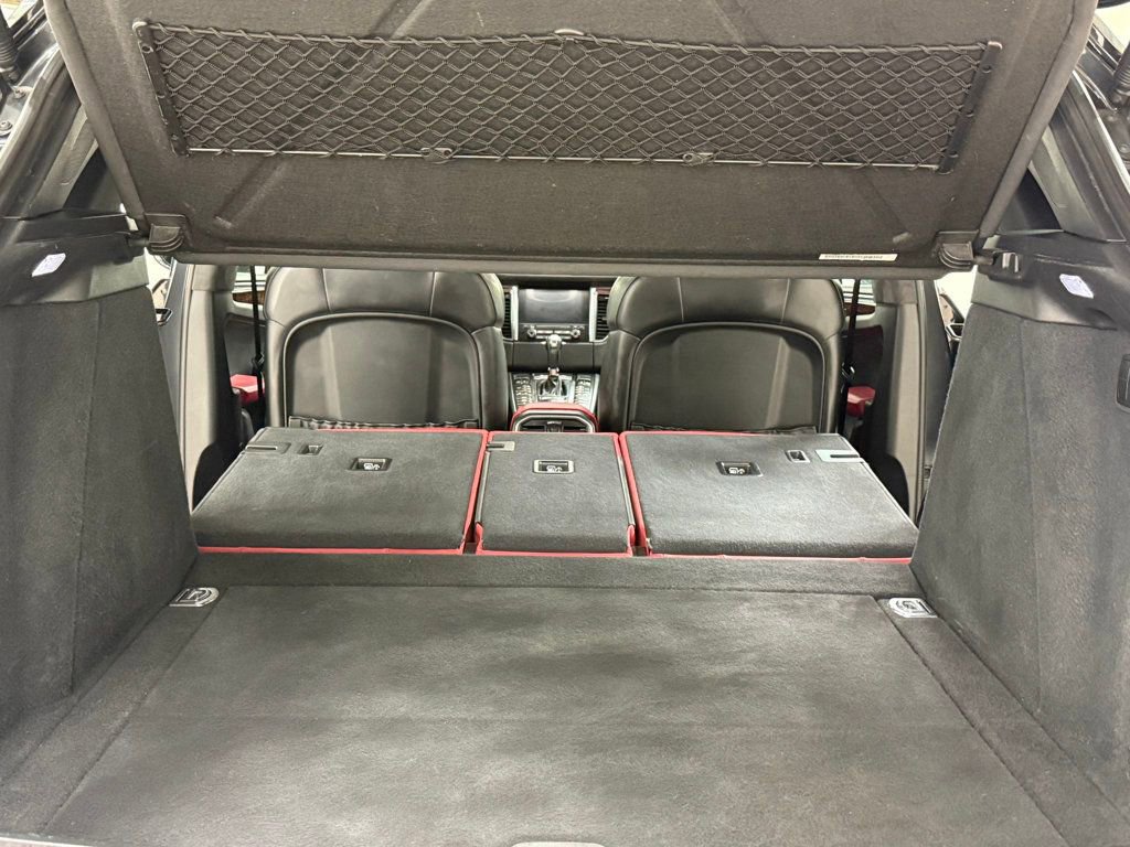 Used 2017 Porsche Macan Turbo image 75