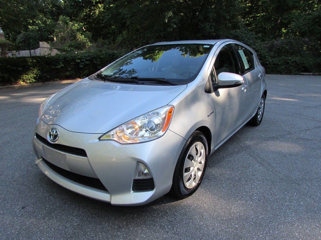 Used 2014 Toyota Prius C One FWD image 1
