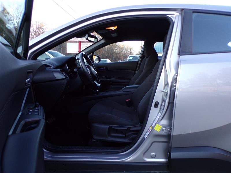 Used 2018 Toyota C-HR XLE image 14