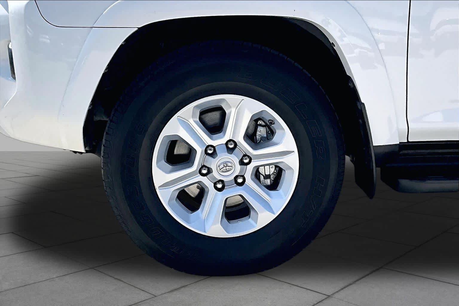 Used 2017 Toyota 4Runner SR5 RWD image 11