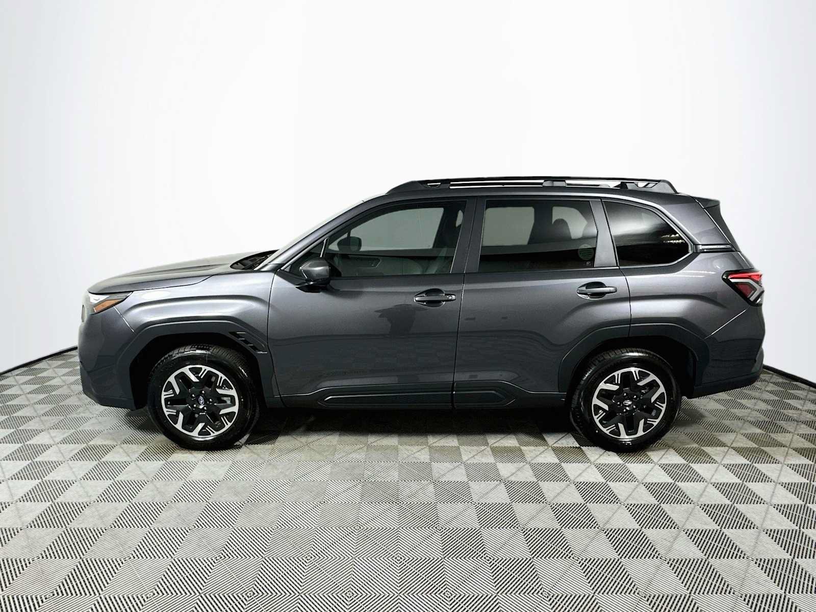 Certified 2026 Subaru Forester Premium AWD/4WD image 4