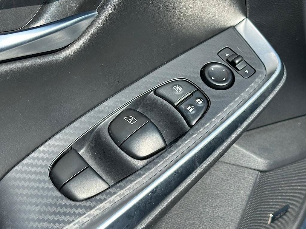 Used 2021 Nissan Sentra SR w/ SR Premium Package FWD image 16