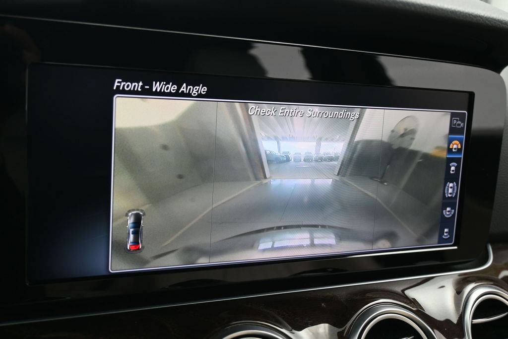 Used 2019 Mercedes-Benz E 300 image 25