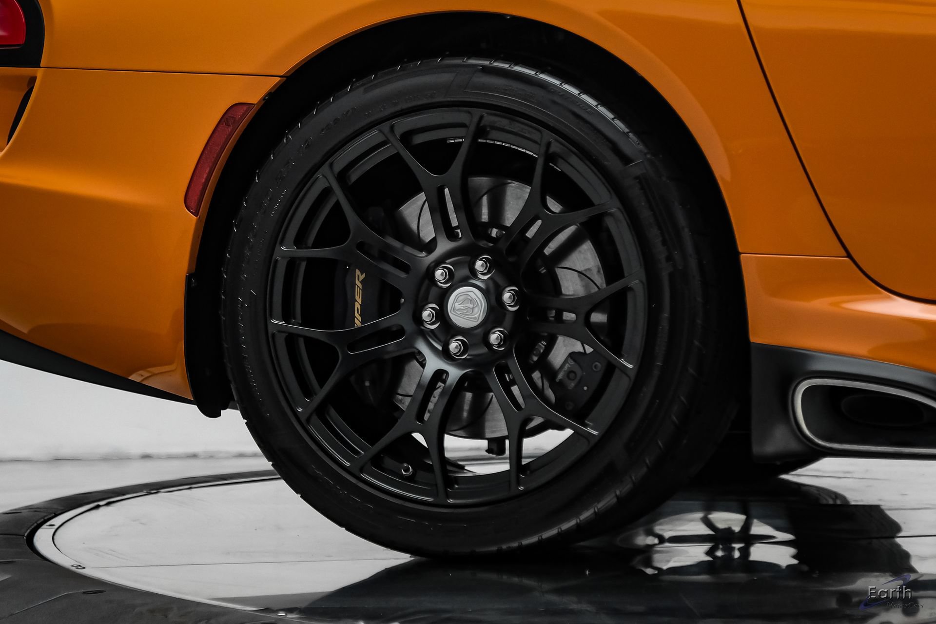 Used 2014 SRT Viper SRT-10 RWD image 99