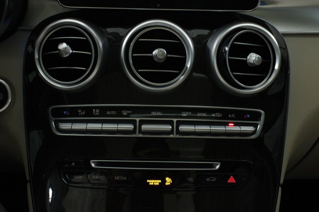 Certified 2019 Mercedes-Benz GLC 300 GLC 300 image 24