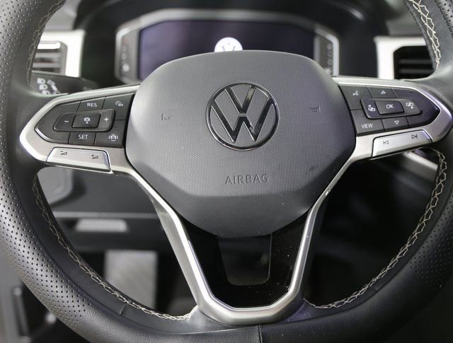 Used 2023 Volkswagen Atlas Cross Sport SE image 7