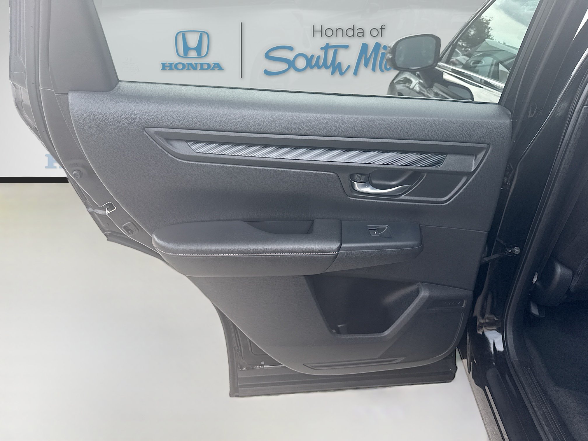 Certified 2025 Honda CR-V Sport image 25