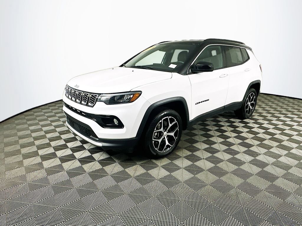 Certified 2024 Jeep Compass Limited AWD/4WD image 5
