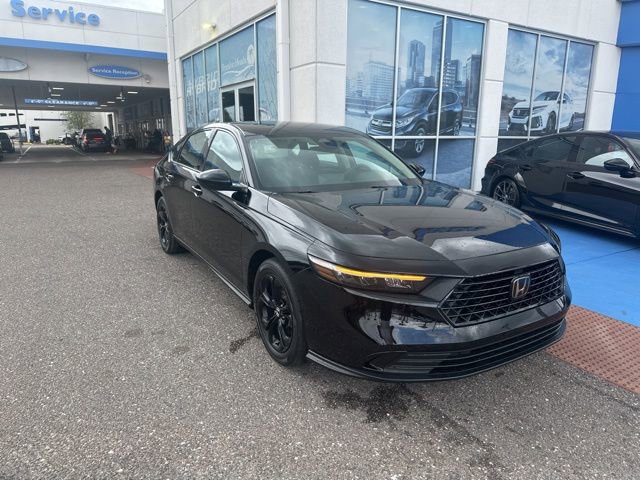 Used 2025 Honda Accord SE image 2