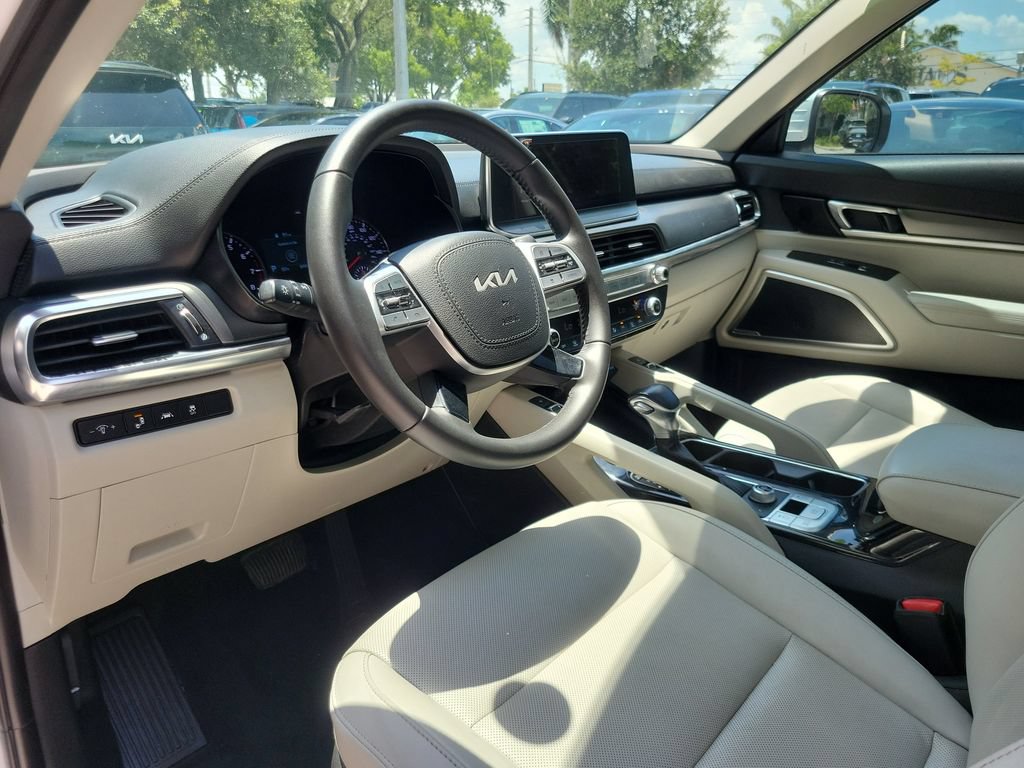 Used 2022 Kia Telluride S FWD image 17