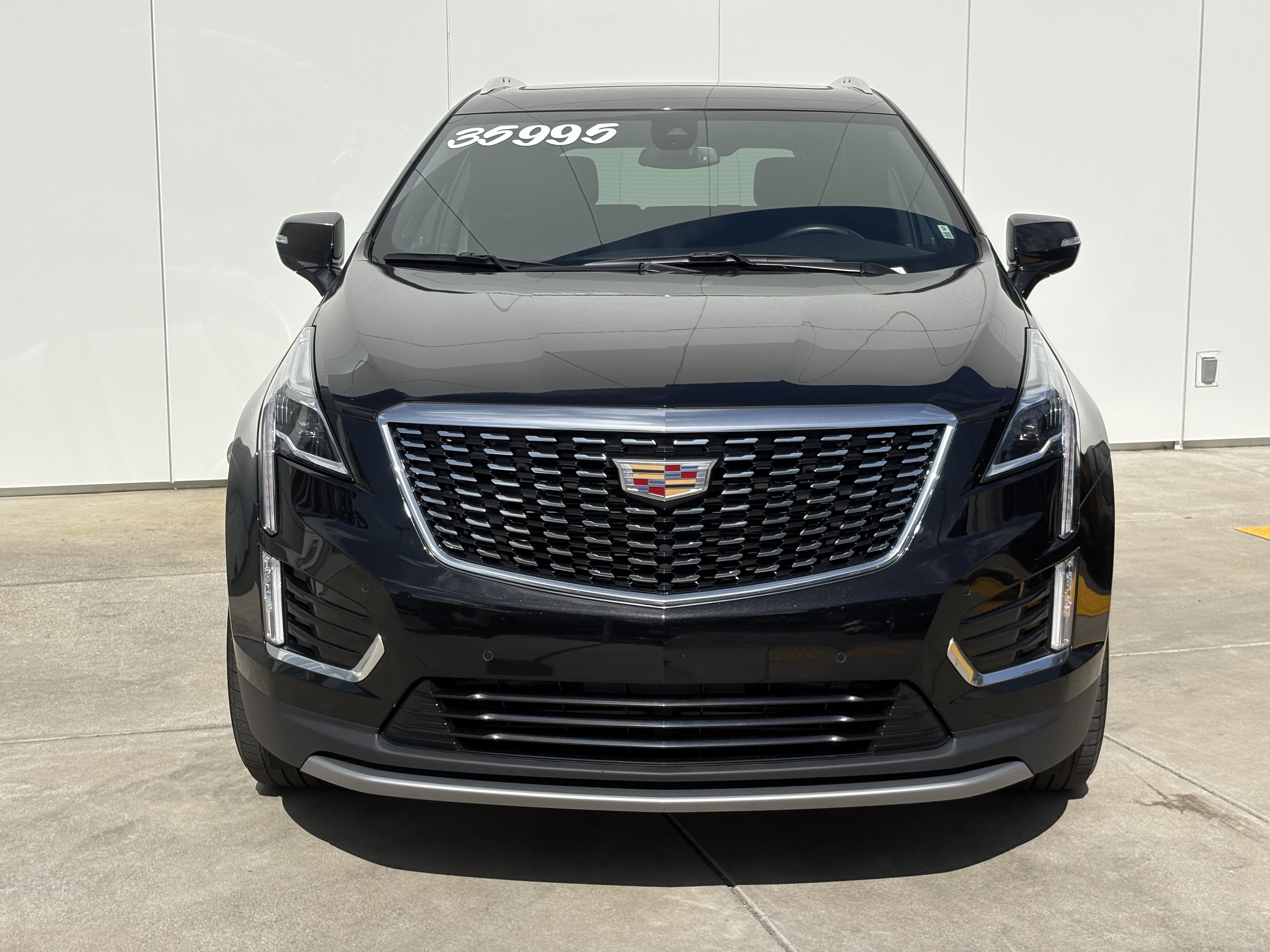 Certified 2023 Cadillac XT5 Premium Luxury AWD/4WD image 3