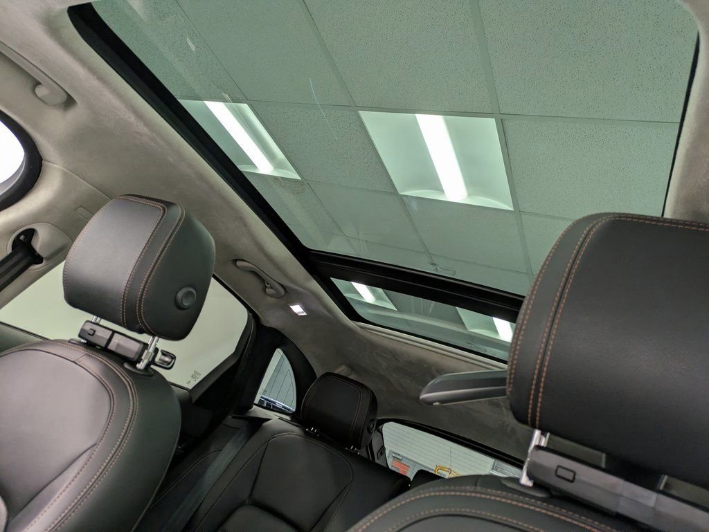 Used 2020 Jaguar F-PACE Prestige image 21