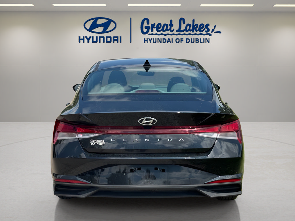 Used 2023 Hyundai Elantra SEL w/ Convenience Package FWD image 4