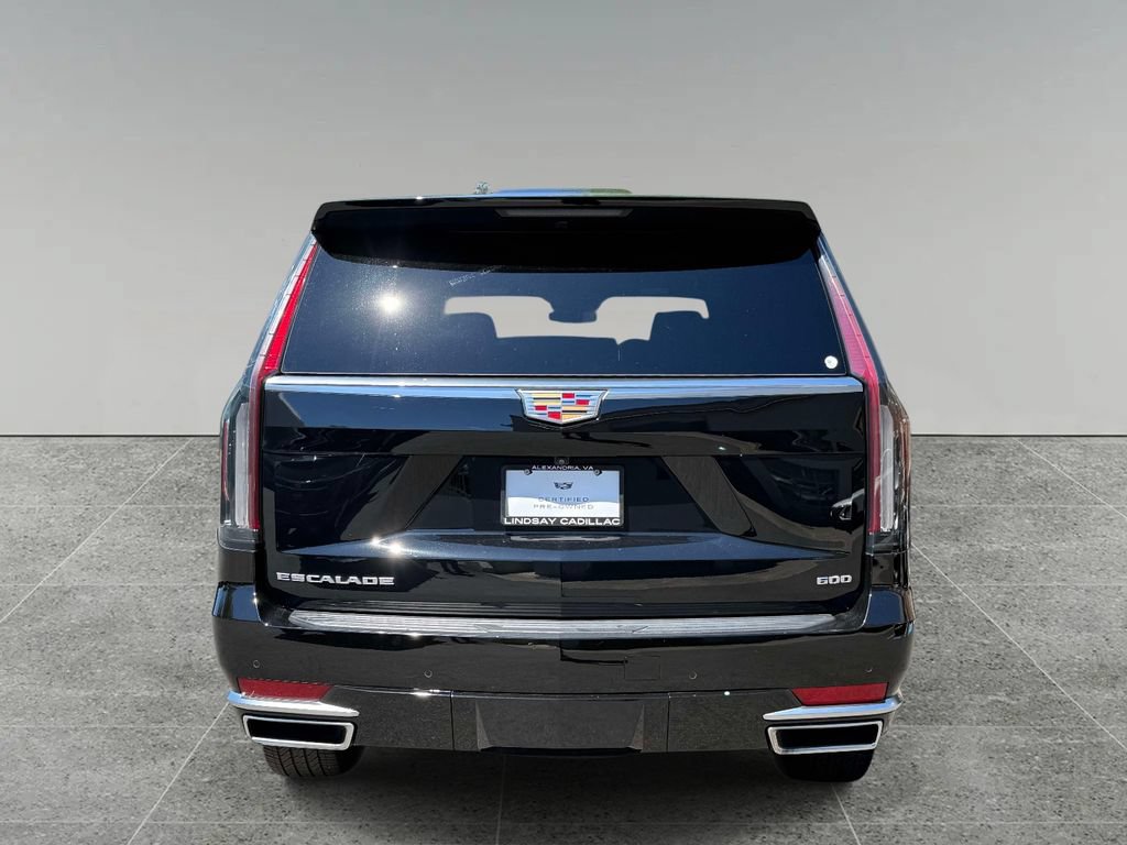 Used 2024 Cadillac Escalade Luxury AWD/4WD image 11