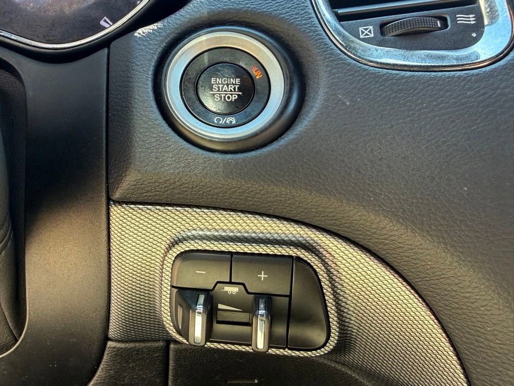 Used 2019 Dodge Durango R/T w/ Technology Group image 29