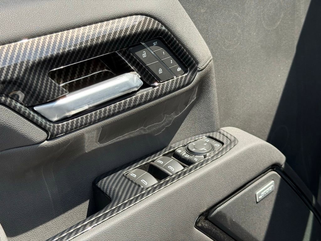 New 2026 GMC Sierra 2500 AT4 w/ Technology Package AWD/4WD image 19