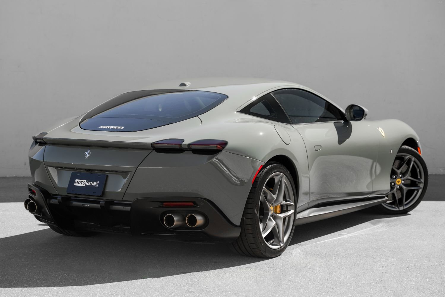 Used 2022 Ferrari Roma image 3