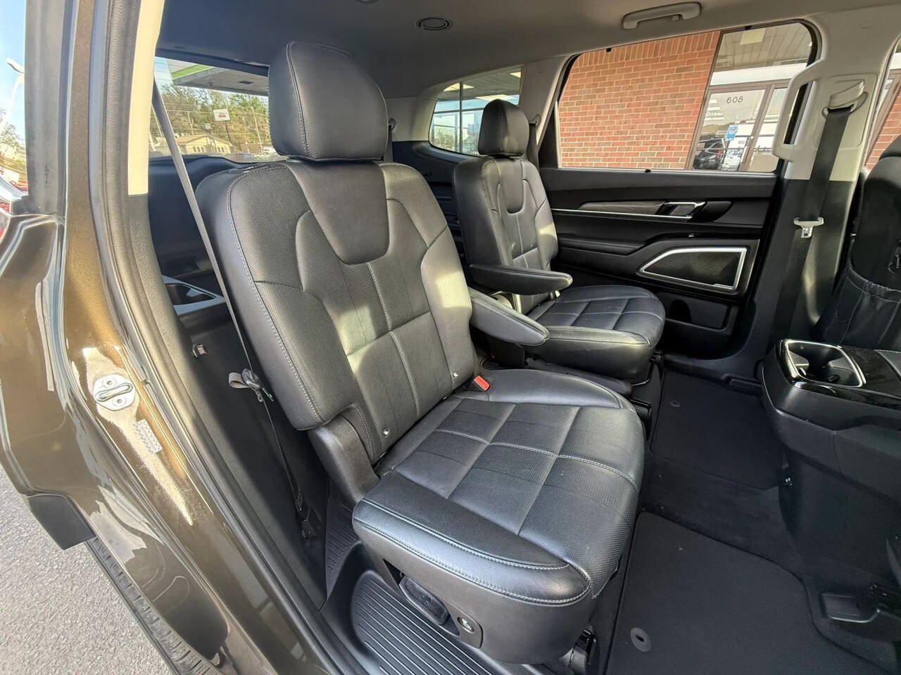 Used 2020 Kia Telluride EX w/ EX Premium Package FWD image 16