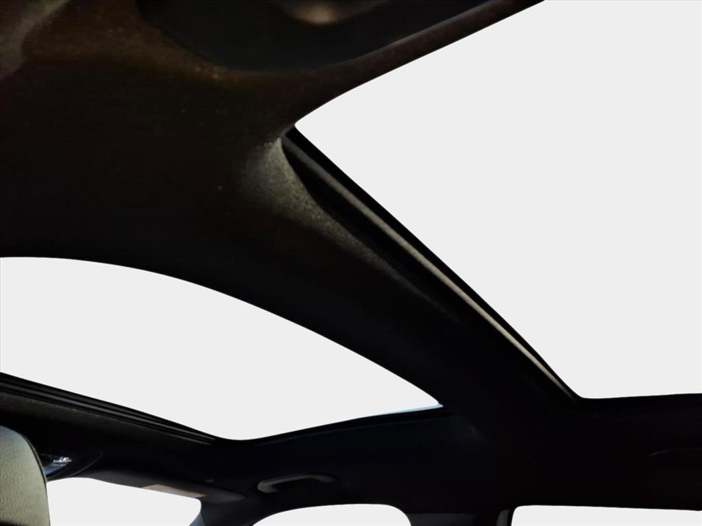 Used 2023 Mercedes-Benz GLB 250 image 10