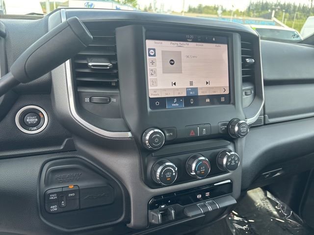 Used 2024 RAM 2500 Big Horn AWD/4WD image 26