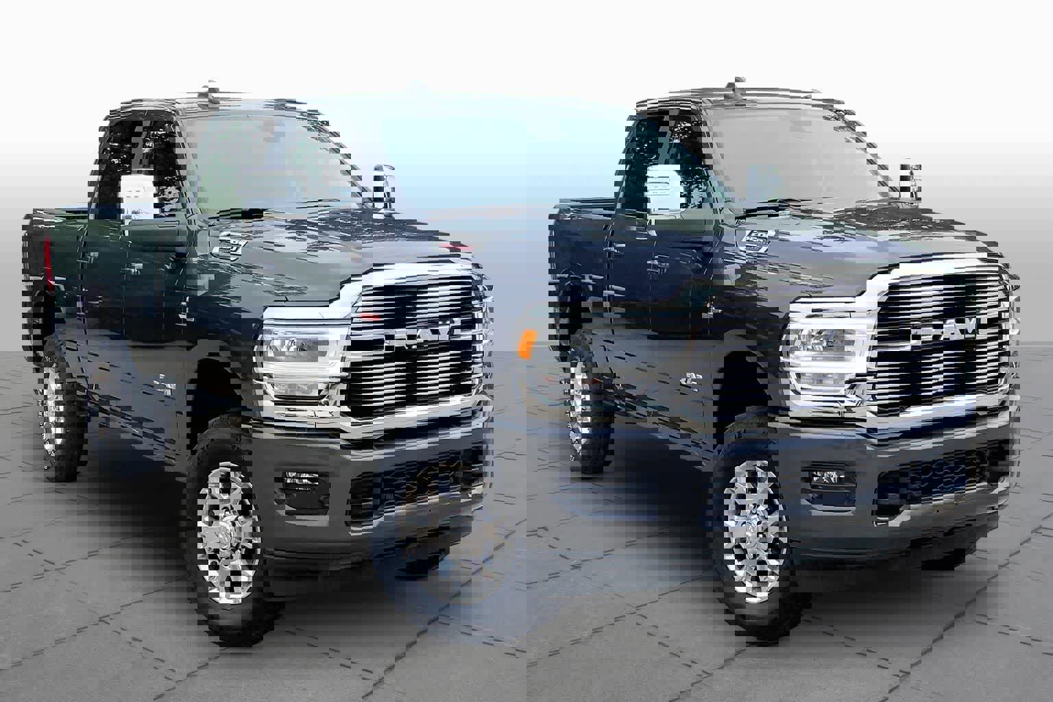 Used 2024 RAM 2500 Laramie AWD/4WD image 3