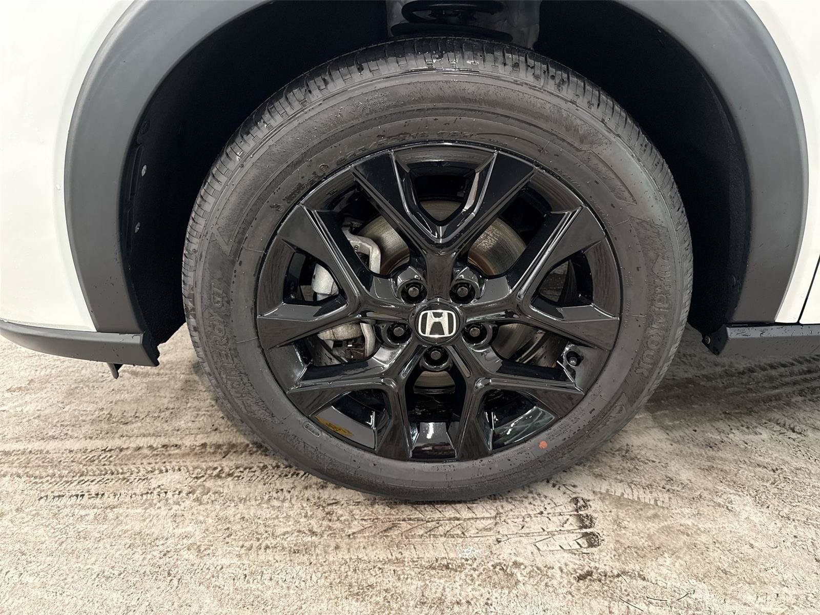 Used 2023 Honda HR-V Sport image 18