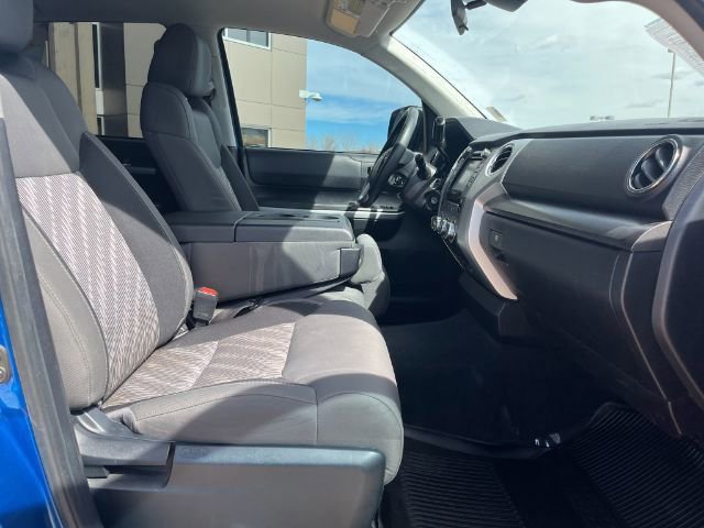 Used 2018 Toyota Tundra SR5 w/ TRD Off Road Package AWD/4WD image 19