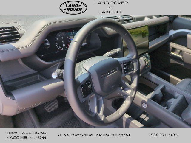 Used 2026 Land Rover Defender 110 X-Dynamic SE AWD/4WD image 7