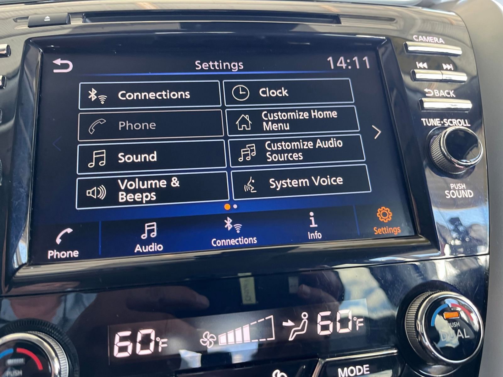 Used 2023 Nissan Murano SV image 21