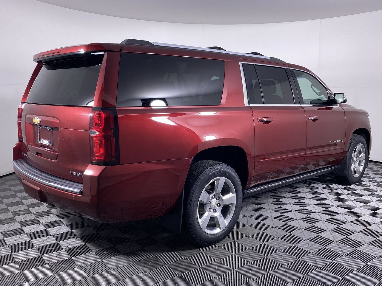 Certified 2019 Chevrolet Suburban Premier AWD/4WD image 21