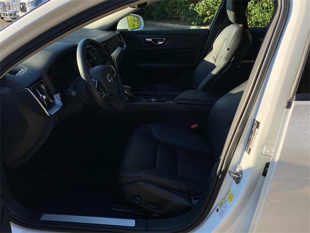 Used 2020 Volvo S60 T5 Momentum w/ Protection Package Premier image 11